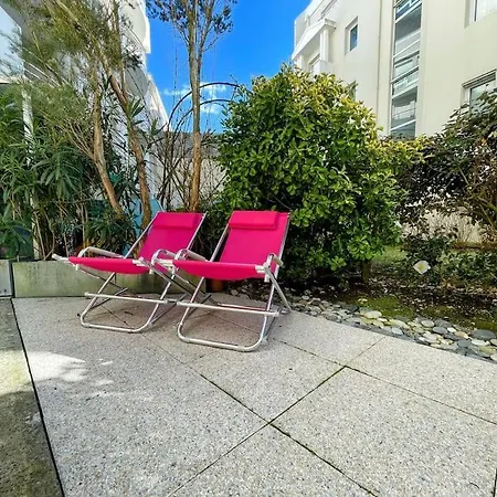 3* - Proche - Hypercentre - & Calme *
